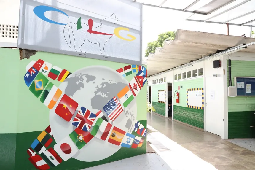 Ensino Bilíngue x Escola de Idiomas: Qual é a Melhor Opção para Aprender um Novo Idioma?